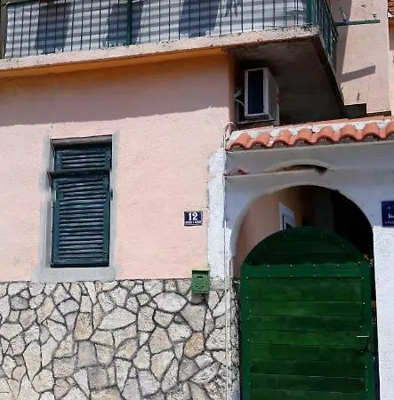 Toni & Sara Apartment Vodice